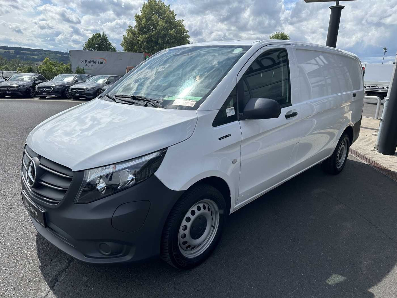 Mercedes-Benz eVito 112 Klima Kamera Navi SHZ Tempomat - Malá dodávka, Elektrická dodávka: obrázek 3 Mercedes-Benz eVito 112 Klima Kamera Navi SHZ Tempomat - Malá dodávka, Elektrická dodávka: obrázek 3