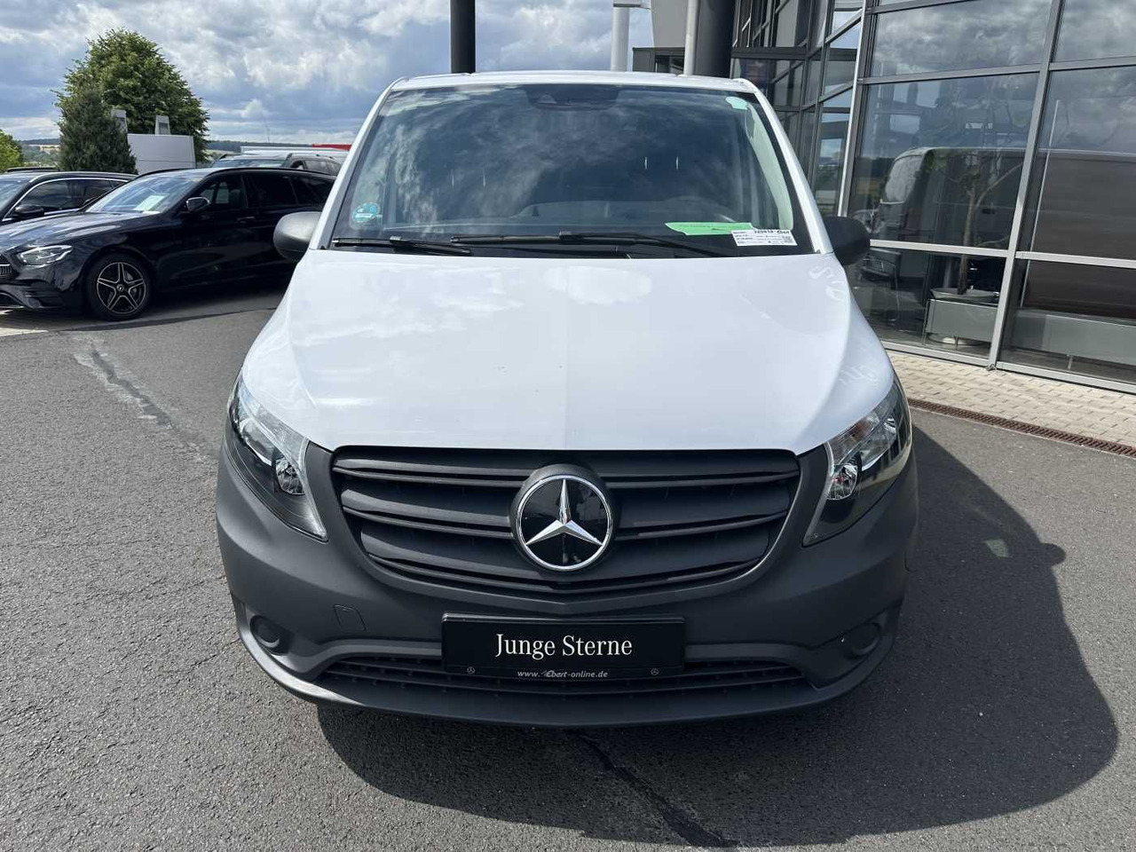 Mercedes-Benz eVito 112 Klima Kamera Navi SHZ Tempomat - Malá dodávka, Elektrická dodávka: obrázek 2 Mercedes-Benz eVito 112 Klima Kamera Navi SHZ Tempomat - Malá dodávka, Elektrická dodávka: obrázek 2