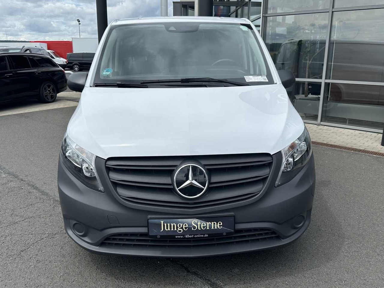 Mercedes-Benz eVito 112 Klima Kamera Navi SHZ Tempomat - Malá dodávka, Elektrická dodávka: obrázek 2 Mercedes-Benz eVito 112 Klima Kamera Navi SHZ Tempomat - Malá dodávka, Elektrická dodávka: obrázek 2