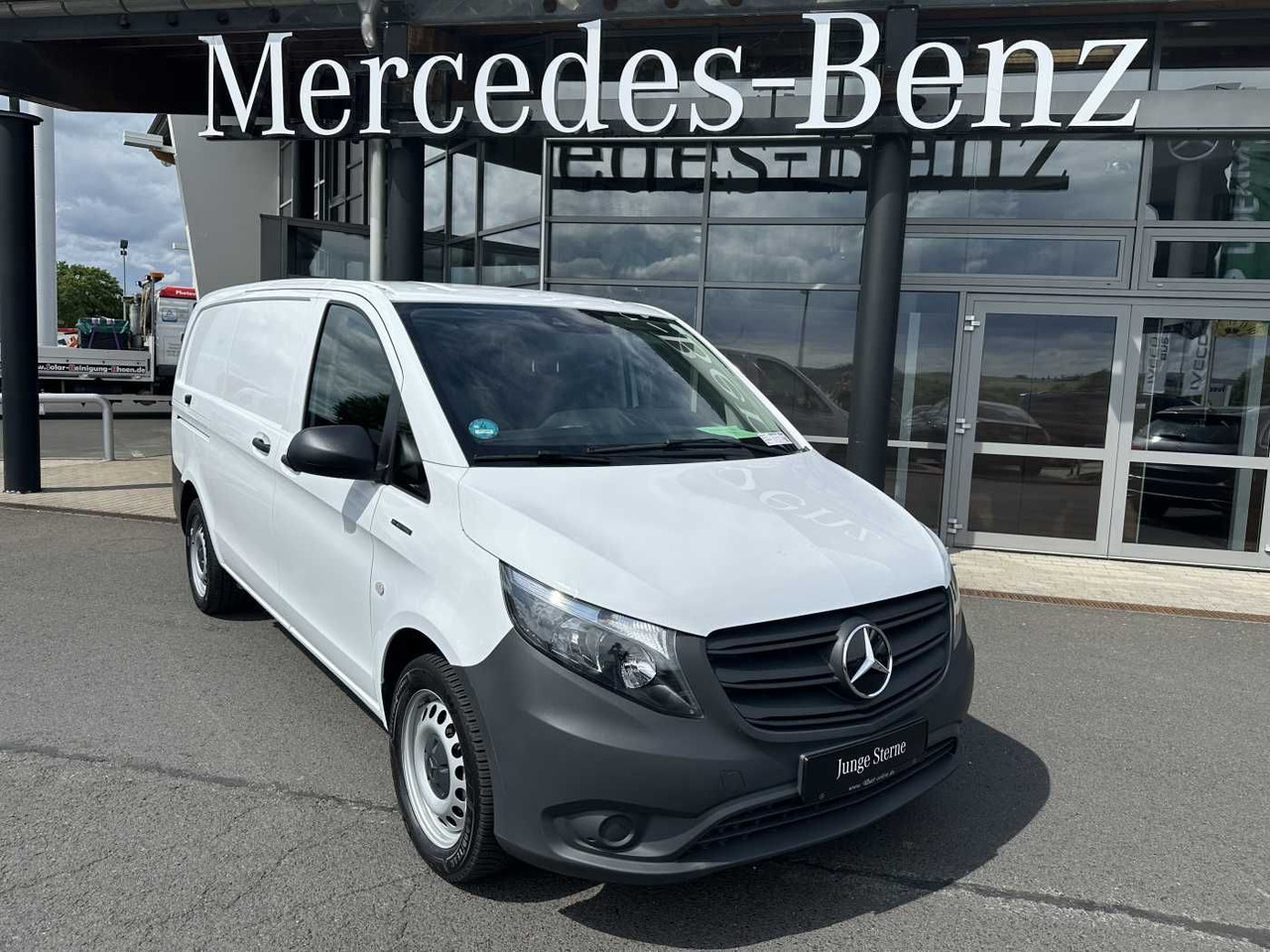 Mercedes-Benz eVito 112 Klima Kamera Navi SHZ Tempomat - Malá dodávka, Elektrická dodávka: obrázek 1 Mercedes-Benz eVito 112 Klima Kamera Navi SHZ Tempomat - Malá dodávka, Elektrická dodávka: obrázek 1