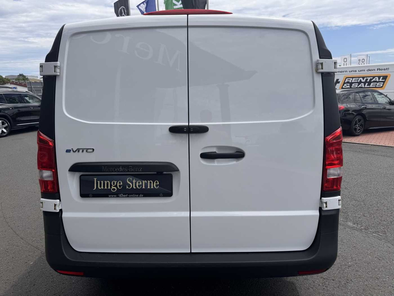 Mercedes-Benz eVito 112 Klima Kamera Navi SHZ Tempomat - Malá dodávka, Elektrická dodávka: obrázek 5 Mercedes-Benz eVito 112 Klima Kamera Navi SHZ Tempomat - Malá dodávka, Elektrická dodávka: obrázek 5