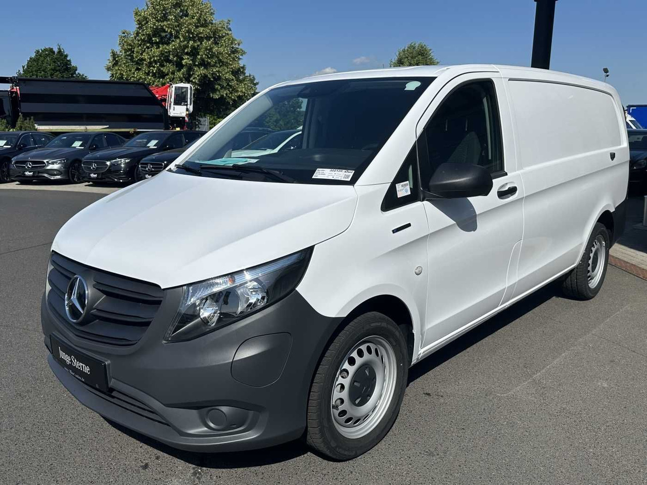 Mercedes-Benz eVito 112 Klima Kamera Navi SHZ Tempomat - Malá dodávka, Elektrická dodávka: obrázek 3 Mercedes-Benz eVito 112 Klima Kamera Navi SHZ Tempomat - Malá dodávka, Elektrická dodávka: obrázek 3