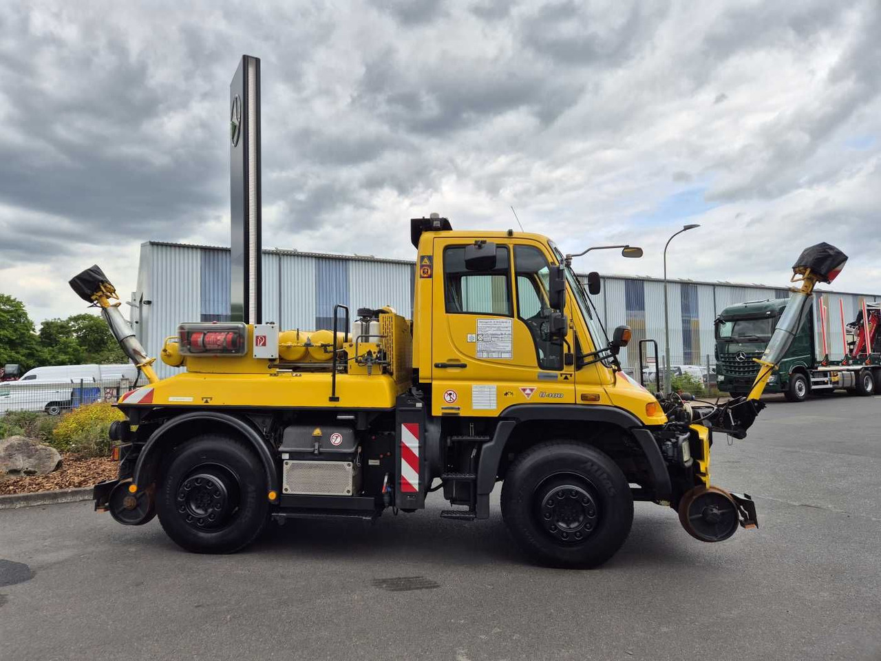 Mercedes-Benz Unimog U400 4x4 Zweiwege ZAGRO 800t/52 Achsen - Nákladní auto: obrázek 5 Mercedes-Benz Unimog U400 4x4 Zweiwege ZAGRO 800t/52 Achsen - Nákladní auto: obrázek 5
