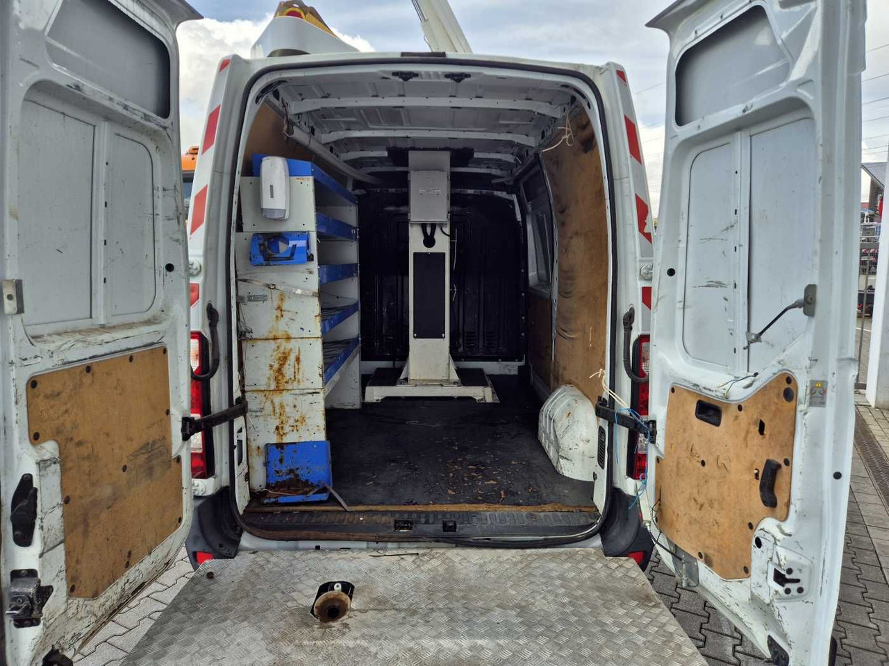 Opel Movano 2.3 CDTI /KLUBB K32, 12,5m - Autoplošina: obrázek 5 Opel Movano 2.3 CDTI /KLUBB K32, 12,5m - Autoplošina: obrázek 5