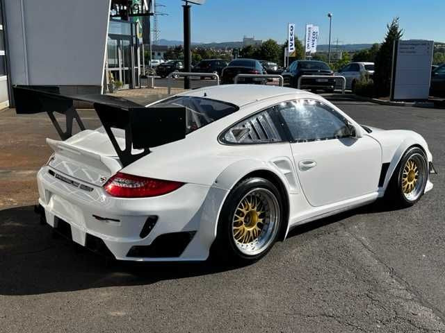 Porsche 997 GT2 RSR Rennwagen - Osobní auto: obrázek 3 Porsche 997 GT2 RSR Rennwagen - Osobní auto: obrázek 3