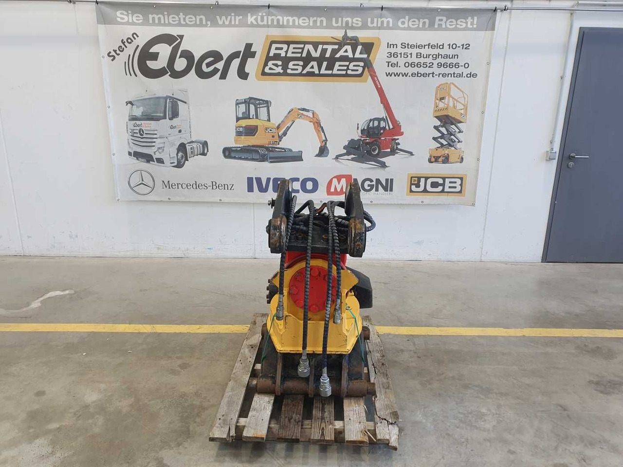 Rädlinger Schwenkrotator CAT M318 / CW 40 / 2016 - Tiltrotátor: obrázek 1 Rädlinger Schwenkrotator CAT M318 / CW 40 / 2016 - Tiltrotátor: obrázek 1