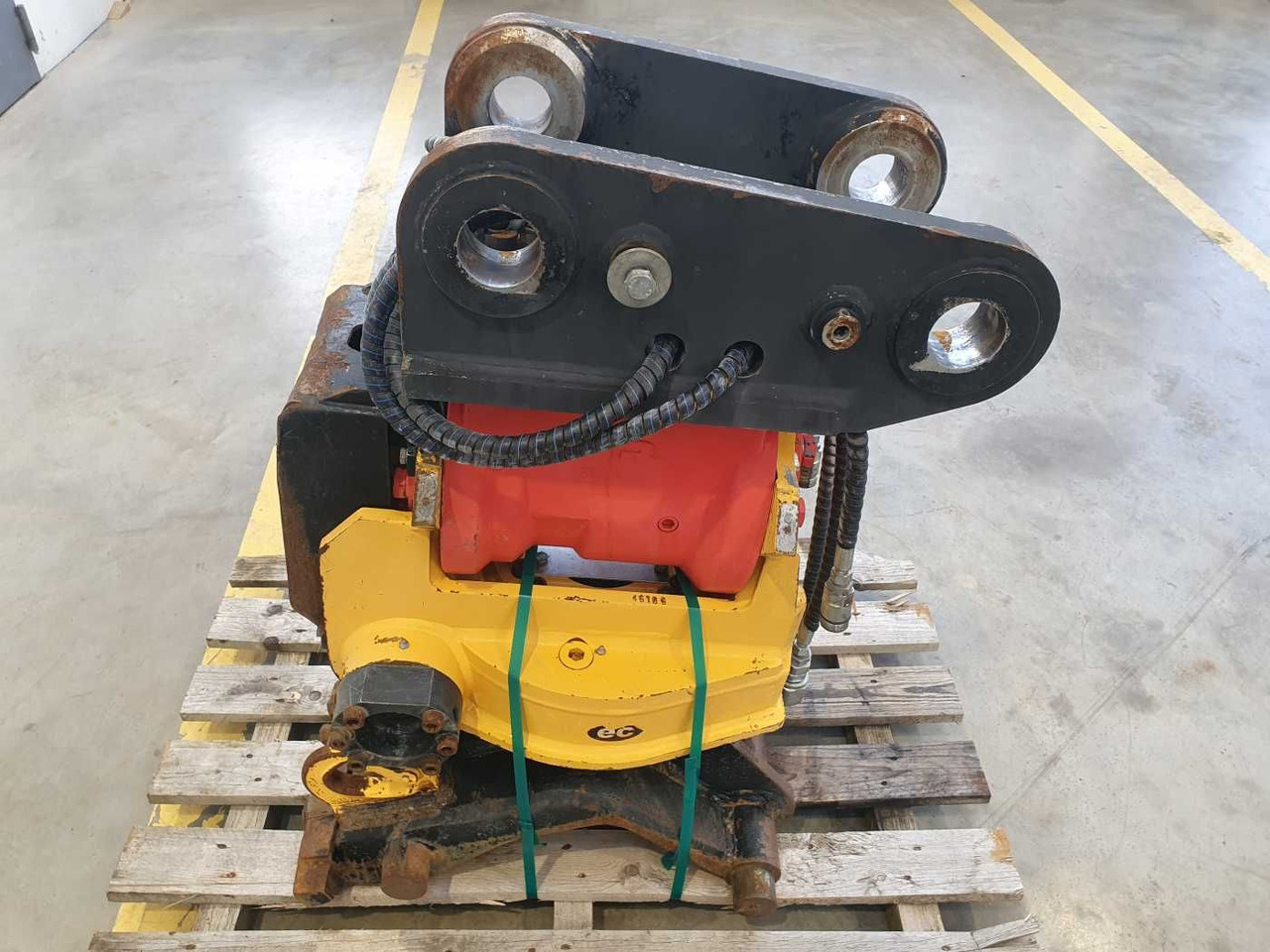 Rädlinger Schwenkrotator CAT M318 / CW 40 / 2016 - Tiltrotátor: obrázek 4 Rädlinger Schwenkrotator CAT M318 / CW 40 / 2016 - Tiltrotátor: obrázek 4