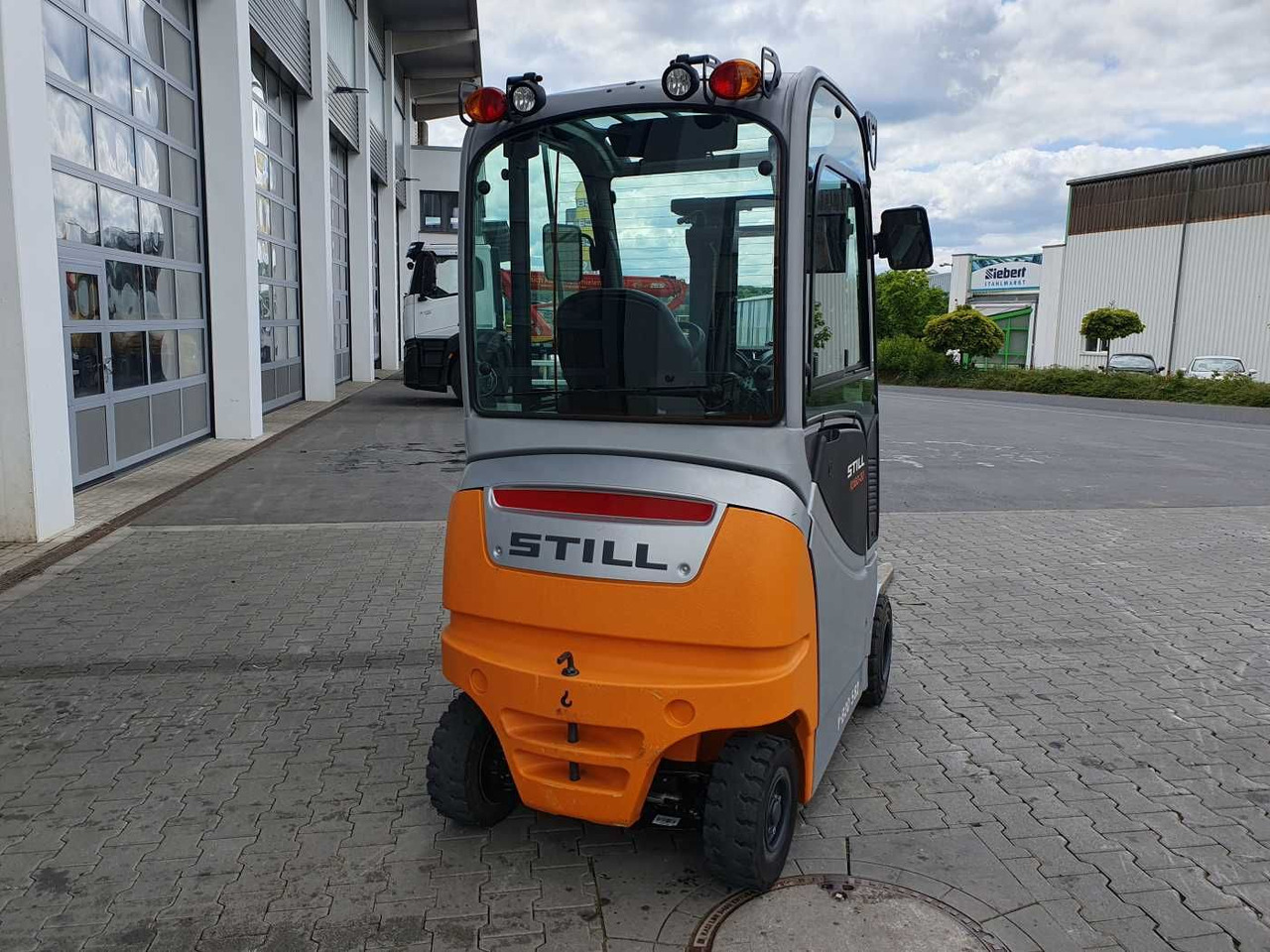 Still RX60-20 - Triplex: 4.5m / SS / 2023! / nur 603h! - Elektrický vysokozdvižný vozík: obrázek 4 Still RX60-20 - Triplex: 4.5m / SS / 2023! / nur 603h! - Elektrický vysokozdvižný vozík: obrázek 4