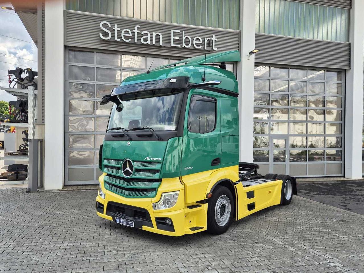 Mercedes-Benz Actros 1840 LSnRL Retarder Hubsattelplatte Xenon - Tahač: obrázek 1 Mercedes-Benz Actros 1840 LSnRL Retarder Hubsattelplatte Xenon - Tahač: obrázek 1