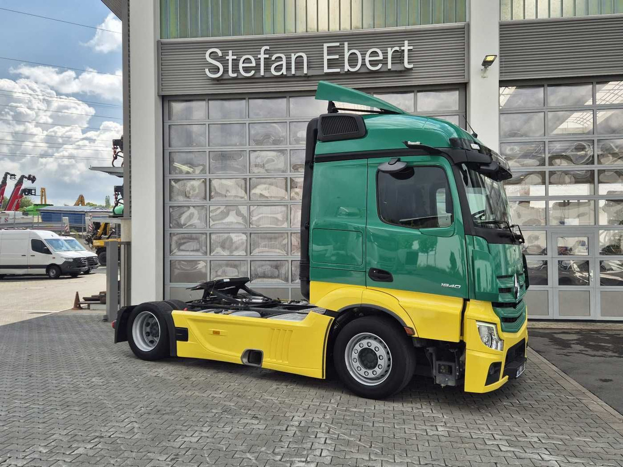 Mercedes-Benz Actros 1840 LSnRL Retarder Hubsattelplatte Xenon - Tahač: obrázek 4 Mercedes-Benz Actros 1840 LSnRL Retarder Hubsattelplatte Xenon - Tahač: obrázek 4