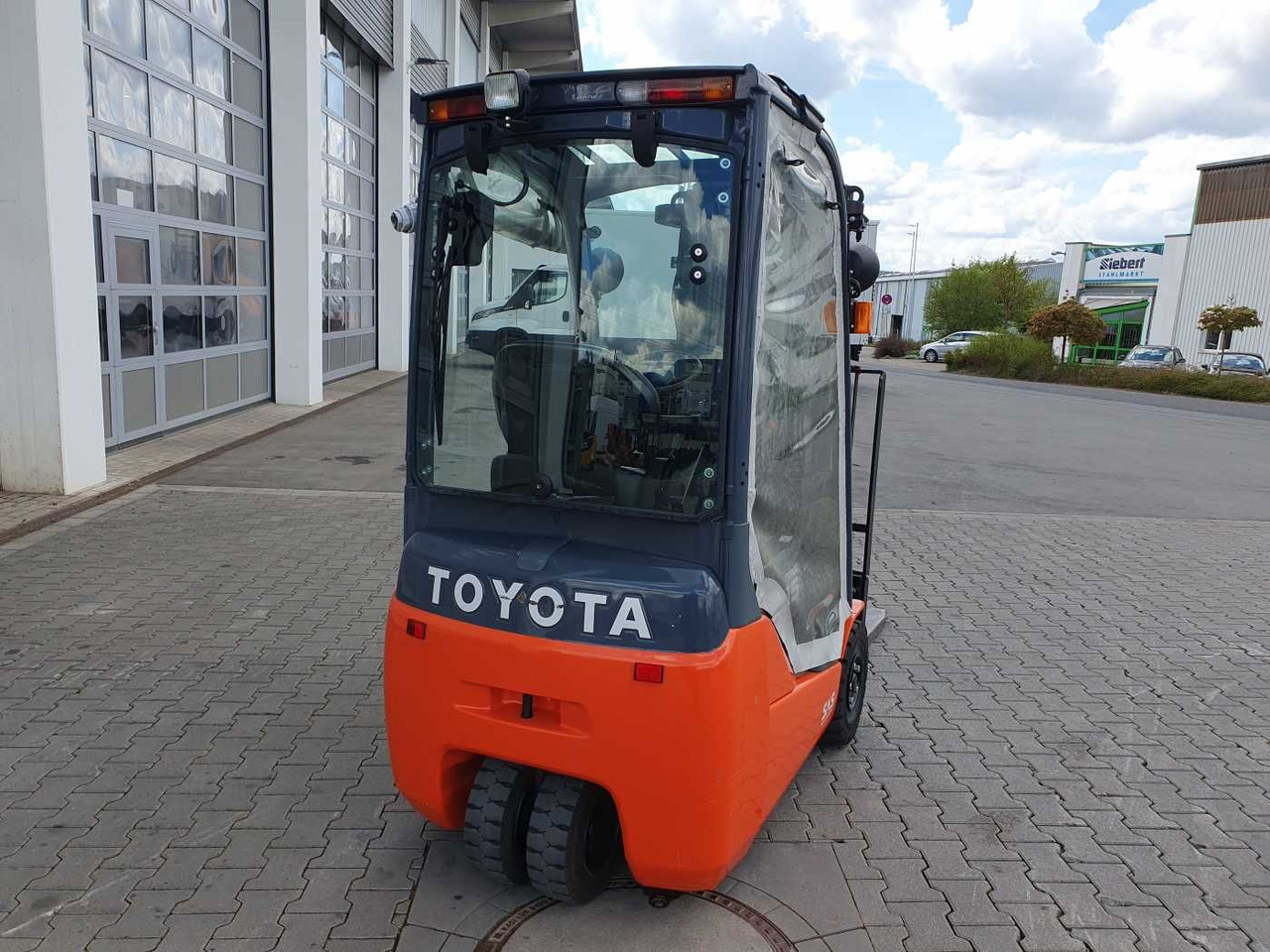 Toyota 8FBET15 / Triplex: 4.30m / nur 393h! / SS - Elektrický vysokozdvižný vozík: obrázek 4 Toyota 8FBET15 / Triplex: 4.30m / nur 393h! / SS - Elektrický vysokozdvižný vozík: obrázek 4