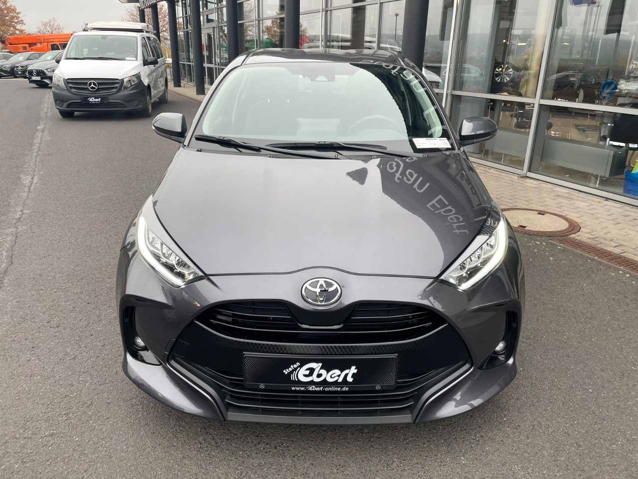 Toyota Yaris 1.5 VVT-iE Aut. Team D AHK+R-Kamera+SHZ - Osobní auto: obrázek 2 Toyota Yaris 1.5 VVT-iE Aut. Team D AHK+R-Kamera+SHZ - Osobní auto: obrázek 2