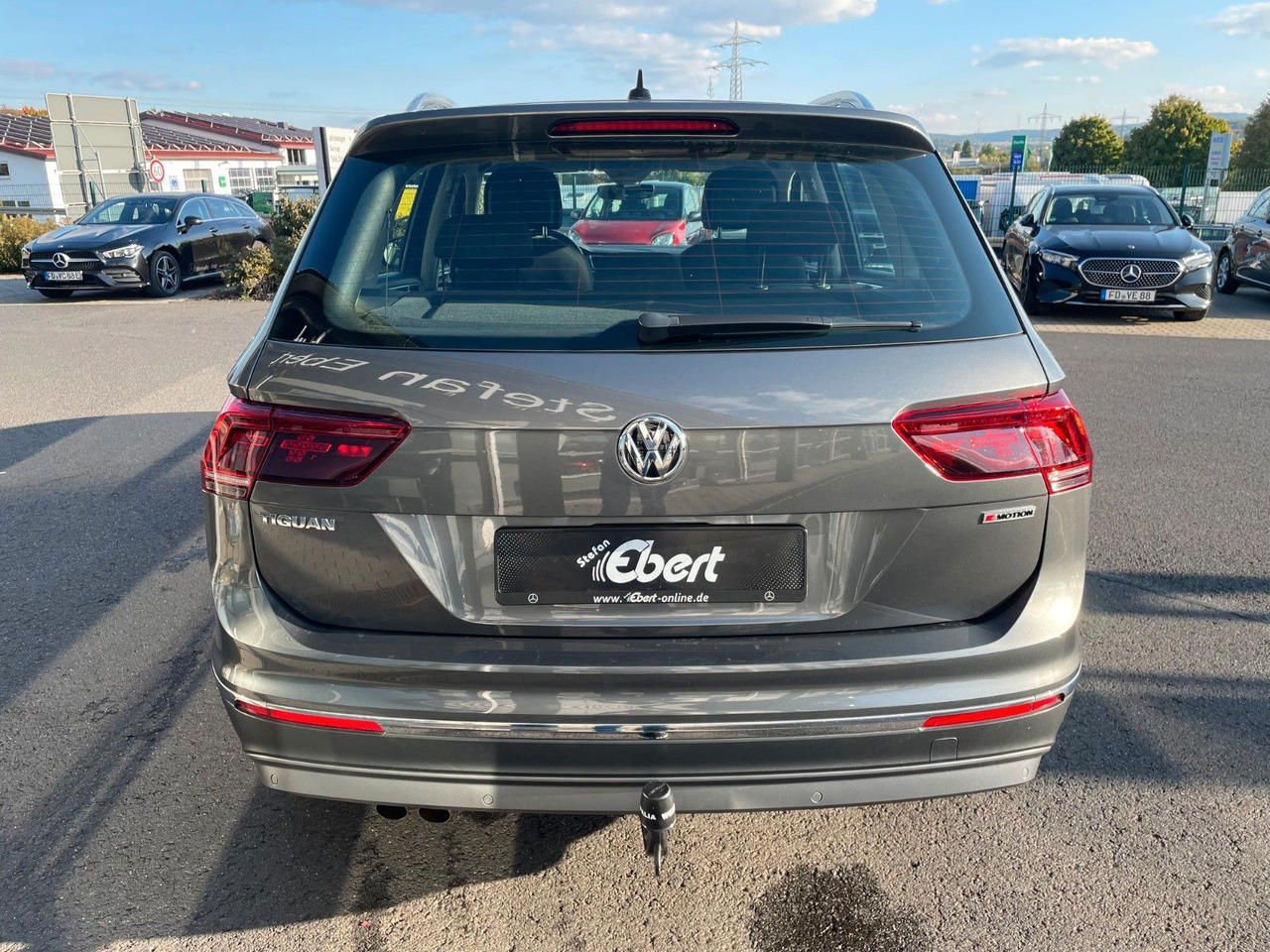 Volkswagen Tiguan 2.0 TSI Highline 4M AHK+LED+DAB+ACC+PDC - SUV: obrázek 4 Volkswagen Tiguan 2.0 TSI Highline 4M AHK+LED+DAB+ACC+PDC - SUV: obrázek 4
