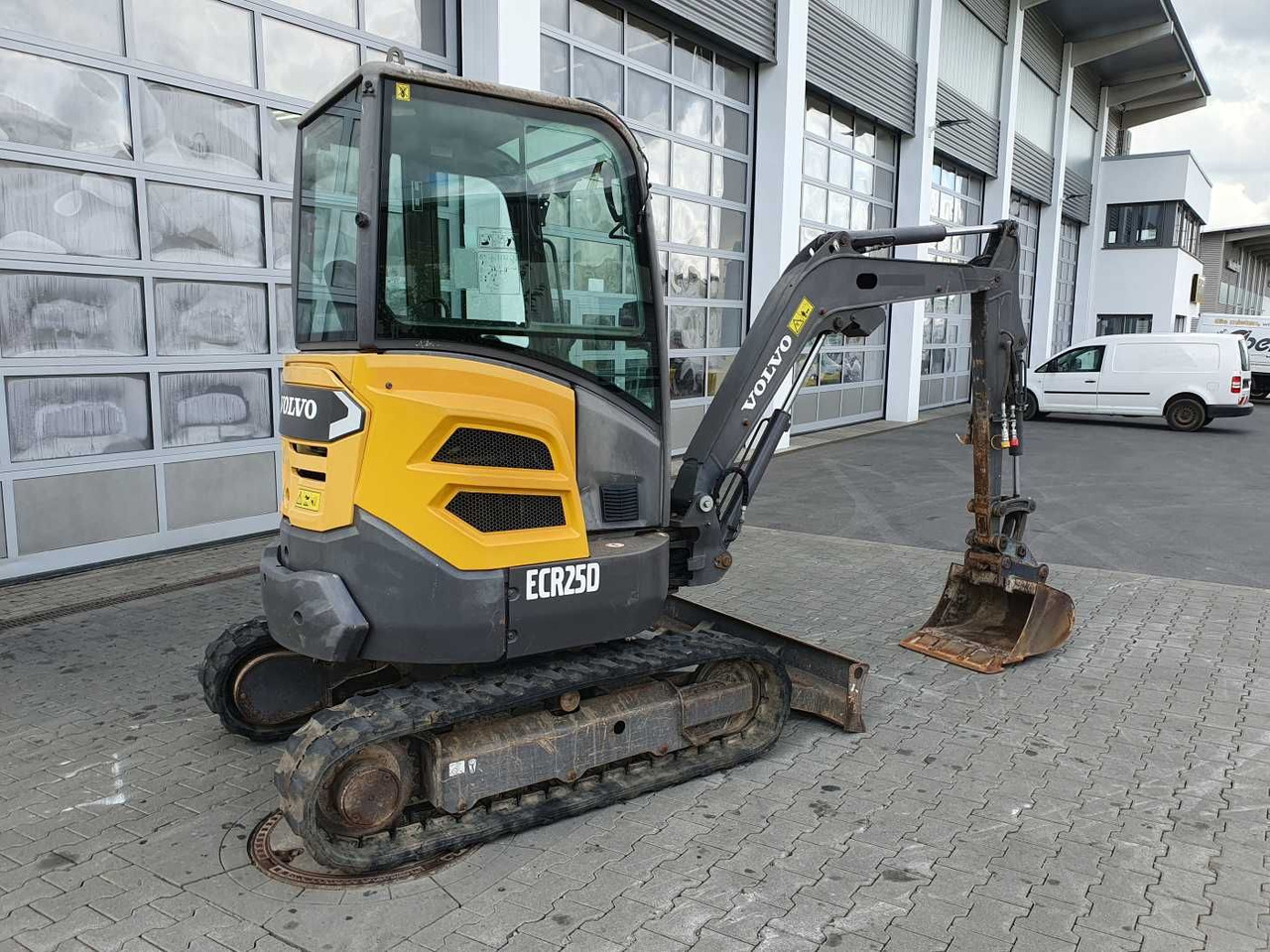 Volvo ECR25D / nur 2.974h! / 1x Tieflöffel / 2016 - Mini rýpadlo: obrázek 4 Volvo ECR25D / nur 2.974h! / 1x Tieflöffel / 2016 - Mini rýpadlo: obrázek 4