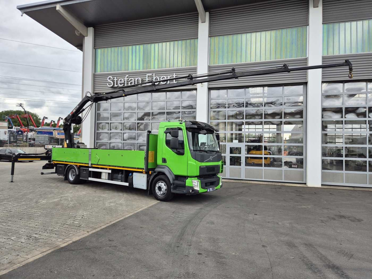 Volvo FL 42 R Kran Hiab XS 088 Funk bis 14 m! Kamera - Nákladní automobil valníkový/ Plošinový, Auto s hydraulickou rukou: obrázek 1 Volvo FL 42 R Kran Hiab XS 088 Funk bis 14 m! Kamera - Nákladní automobil valníkový/ Plošinový, Auto s hydraulickou rukou: obrázek 1