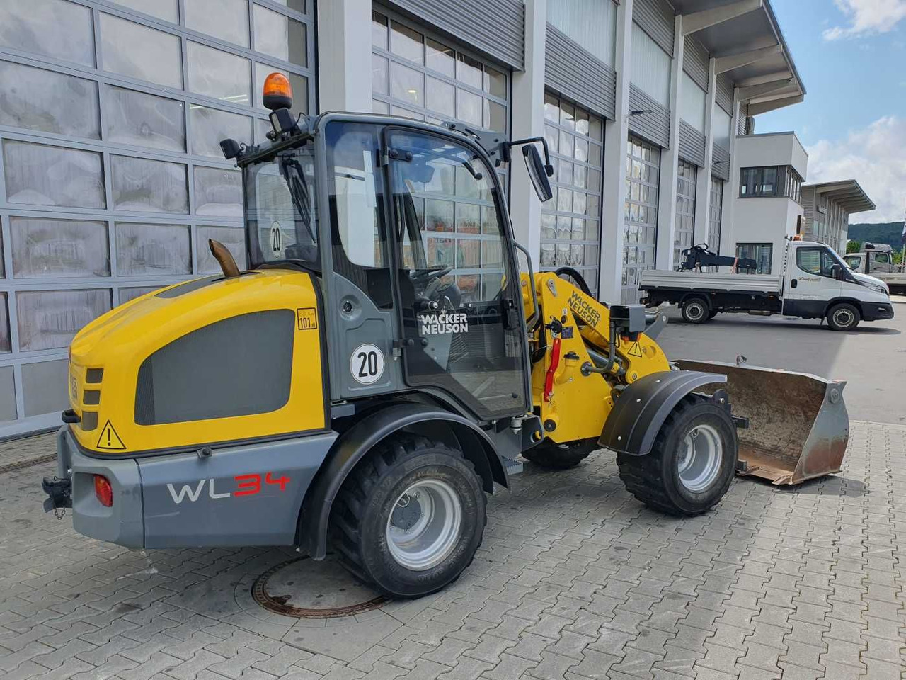 Wacker WL34 (RL40) / Schaufel + Gabel / nur 743h / 62PS - Kolový nakladač: obrázek 4 Wacker WL34 (RL40) / Schaufel + Gabel / nur 743h / 62PS - Kolový nakladač: obrázek 4
