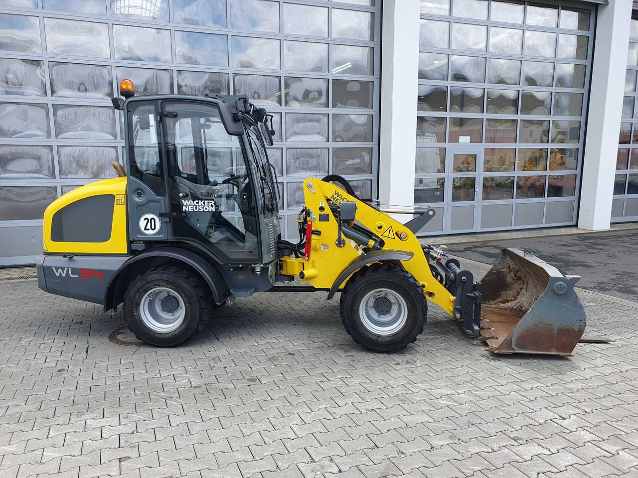 Wacker WL34 (RL40) / Schaufel + Gabel / nur 743h / 62PS - Kolový nakladač: obrázek 3 Wacker WL34 (RL40) / Schaufel + Gabel / nur 743h / 62PS - Kolový nakladač: obrázek 3