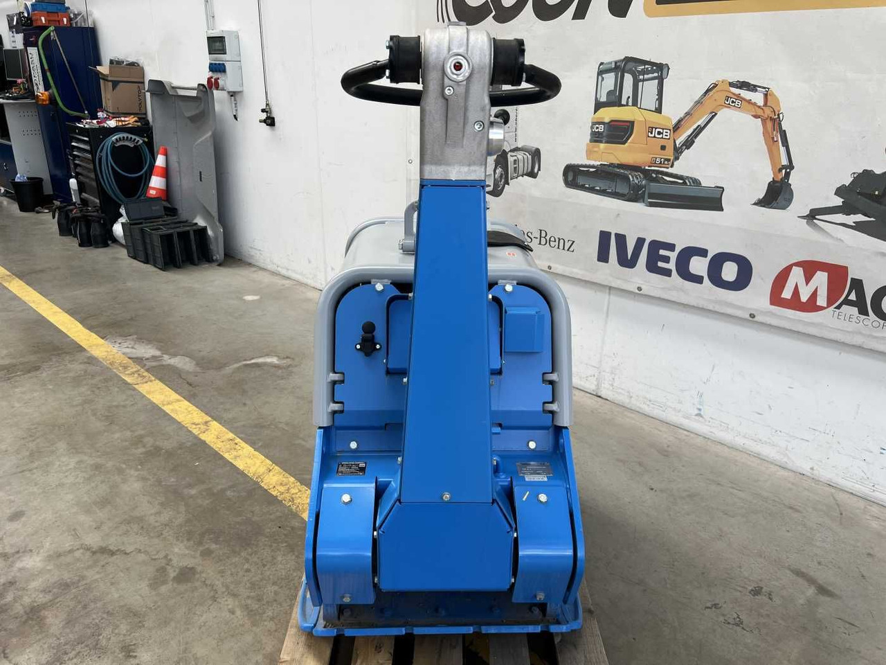 Weber CR 9 MDM Hatz-Diesel / 740kg / DEMO / 2022 - Vibrační deska: obrázek 5 Weber CR 9 MDM Hatz-Diesel / 740kg / DEMO / 2022 - Vibrační deska: obrázek 5
