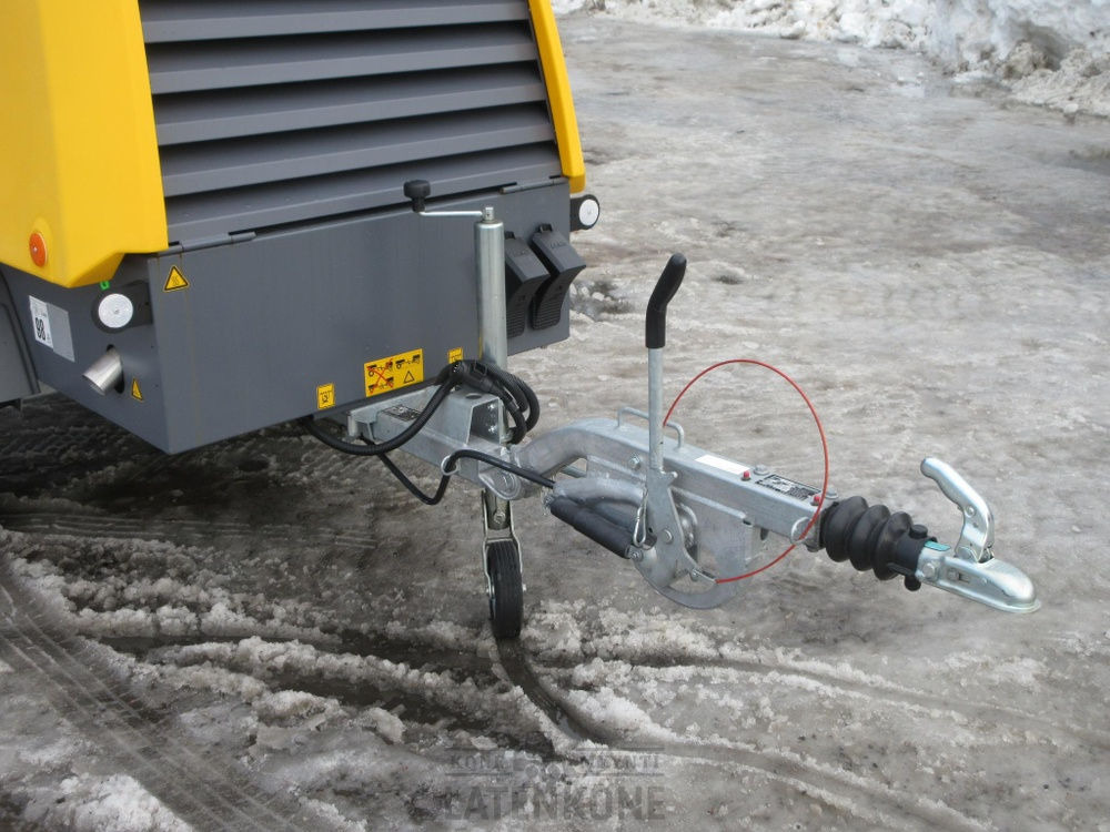 Mobilní kompresor Atlas Copco XATS 138 StV Vaunukompressori UUSI: obrázek 16