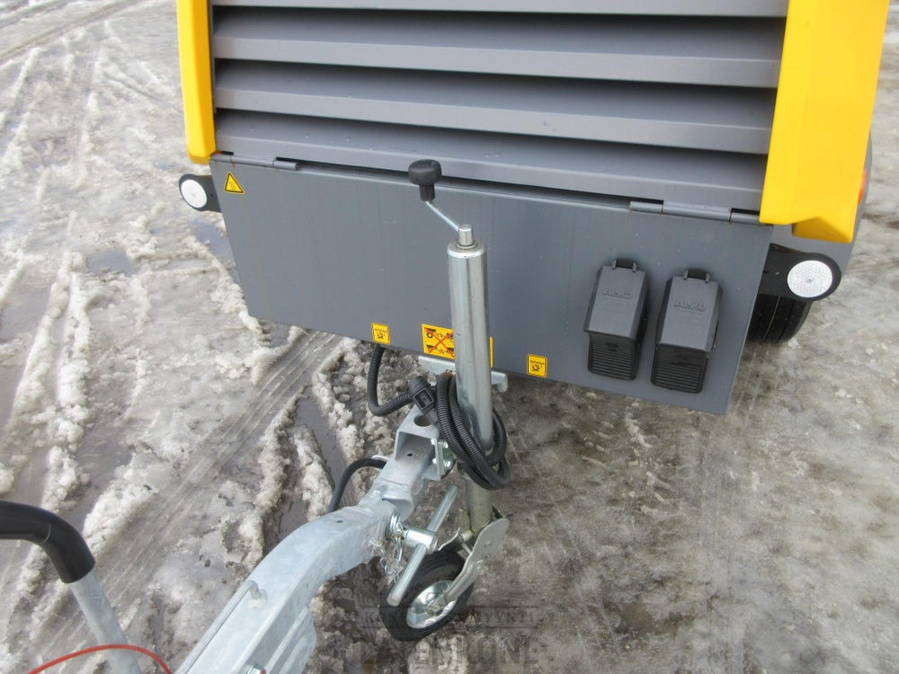 Mobilní kompresor Atlas Copco XATS 138 StV Vaunukompressori UUSI: obrázek 18