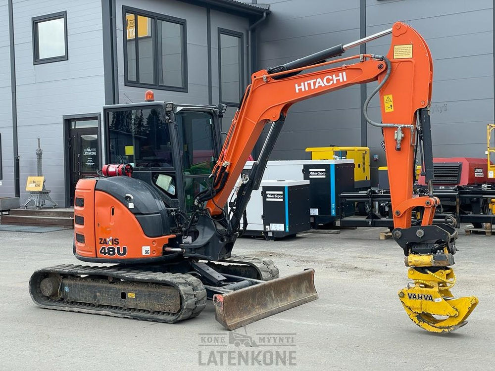 Hitachi ZX 48U-5A kaivinkone - Pásové rýpadlo: obrázek 2 Hitachi ZX 48U-5A kaivinkone - Pásové rýpadlo: obrázek 2