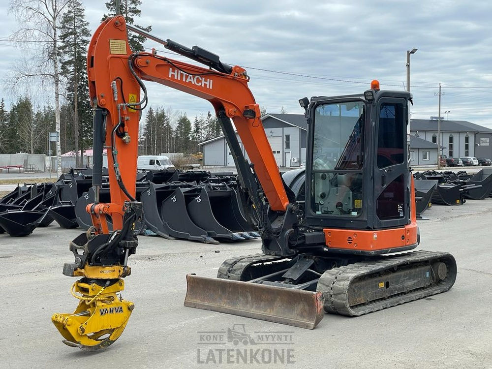 Hitachi ZX 48U-5A kaivinkone - Pásové rýpadlo: obrázek 4 Hitachi ZX 48U-5A kaivinkone - Pásové rýpadlo: obrázek 4