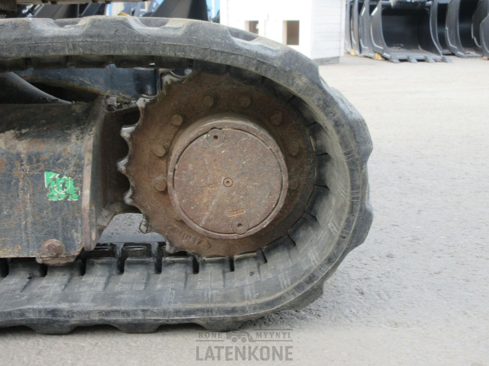 Pásové rýpadlo Komatsu PC50MR PETOKSELLA VIETY LÖYTÖPALKKIO STOLEN: obrázek 12