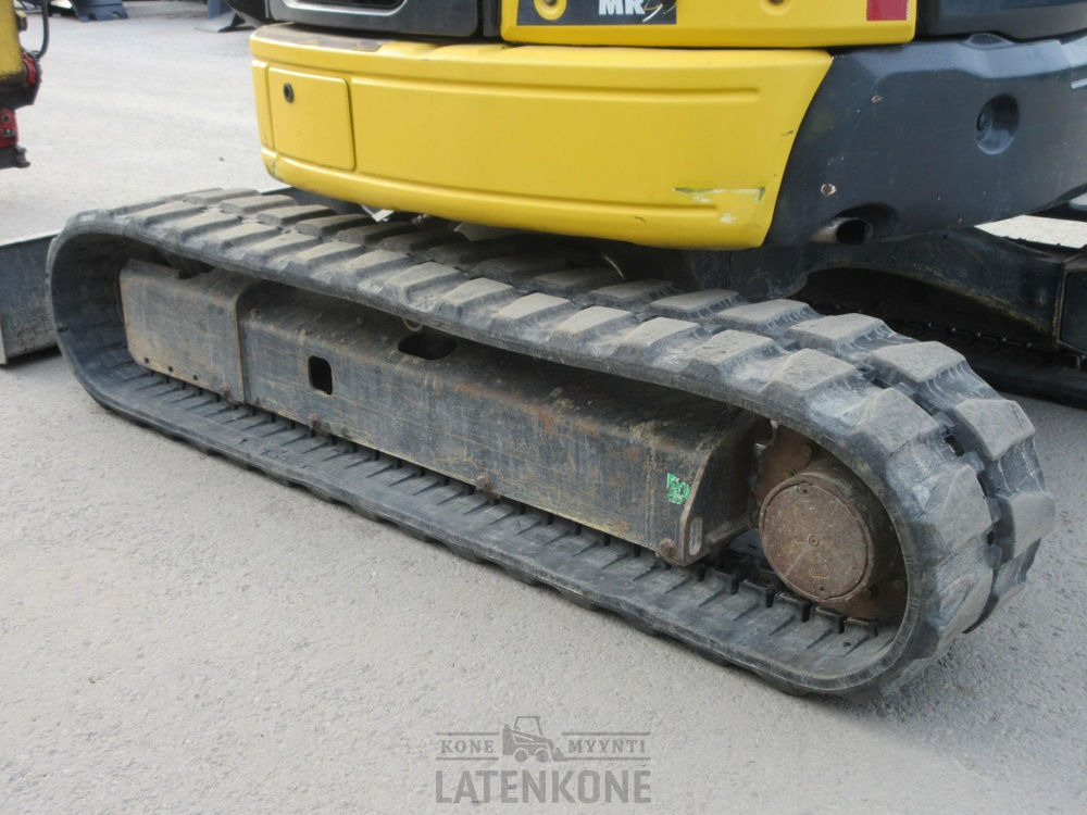 Pásové rýpadlo Komatsu PC50MR PETOKSELLA VIETY LÖYTÖPALKKIO STOLEN: obrázek 11
