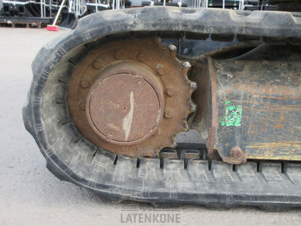 Pásové rýpadlo Komatsu PC50MR PETOKSELLA VIETY LÖYTÖPALKKIO STOLEN: obrázek 10