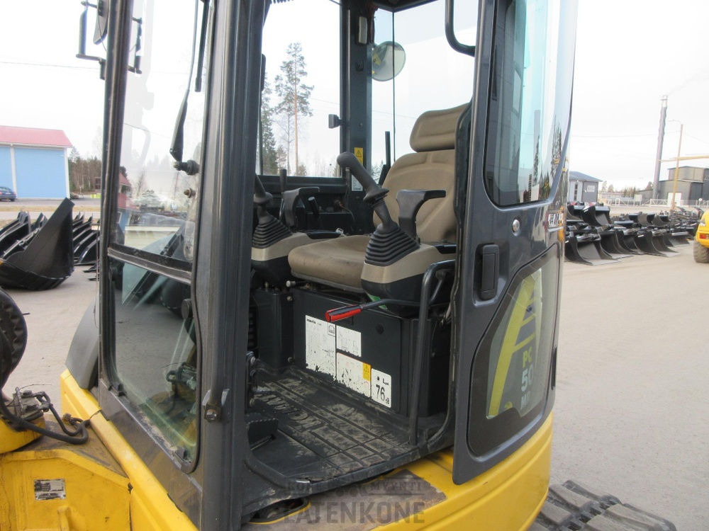 Pásové rýpadlo Komatsu PC50MR PETOKSELLA VIETY LÖYTÖPALKKIO STOLEN: obrázek 19