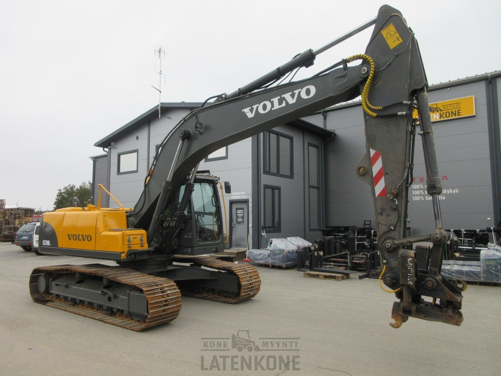 Volvo EC210CL kaivinkone - Pásové rýpadlo: obrázek 2 Volvo EC210CL kaivinkone - Pásové rýpadlo: obrázek 2