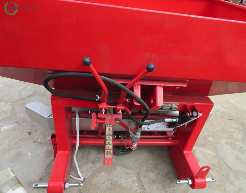 Altro fertilizer spreader RN-600 - Rozmetadlo hnoje: obrázek 2 Altro fertilizer spreader RN-600 - Rozmetadlo hnoje: obrázek 2