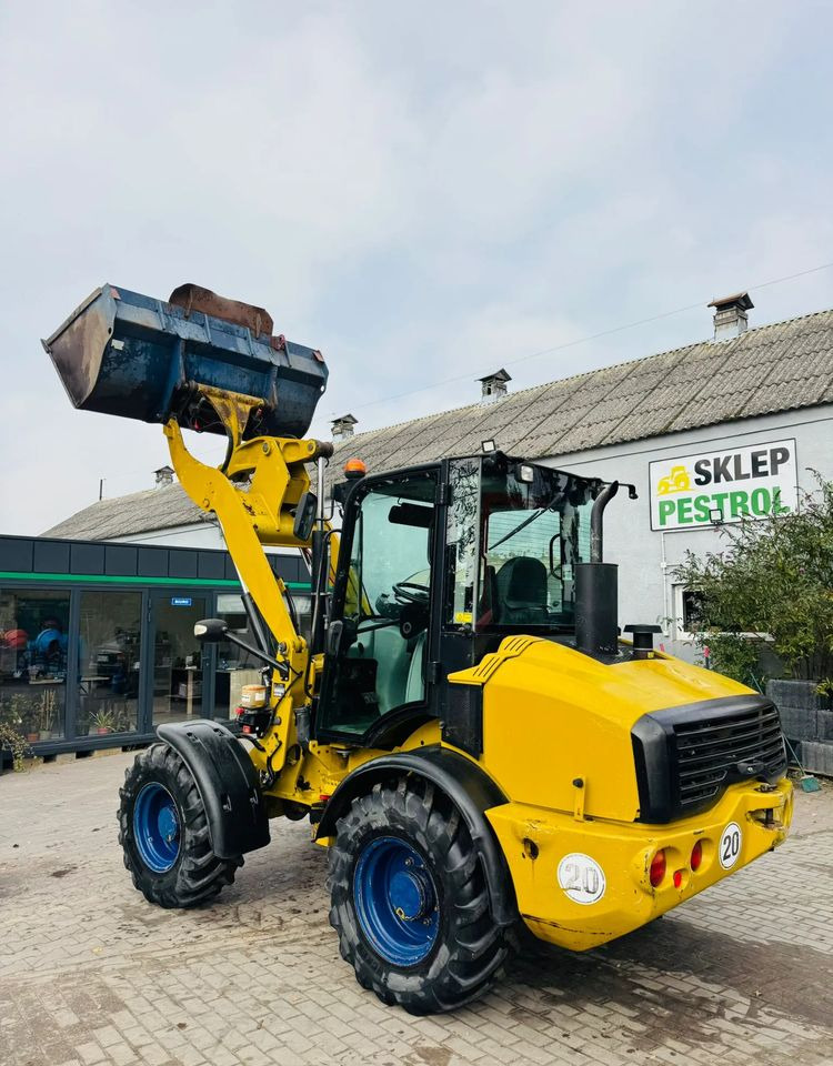 Caterpillar 908H - Kolový nakladač: obrázek 3 Caterpillar 908H - Kolový nakladač: obrázek 3