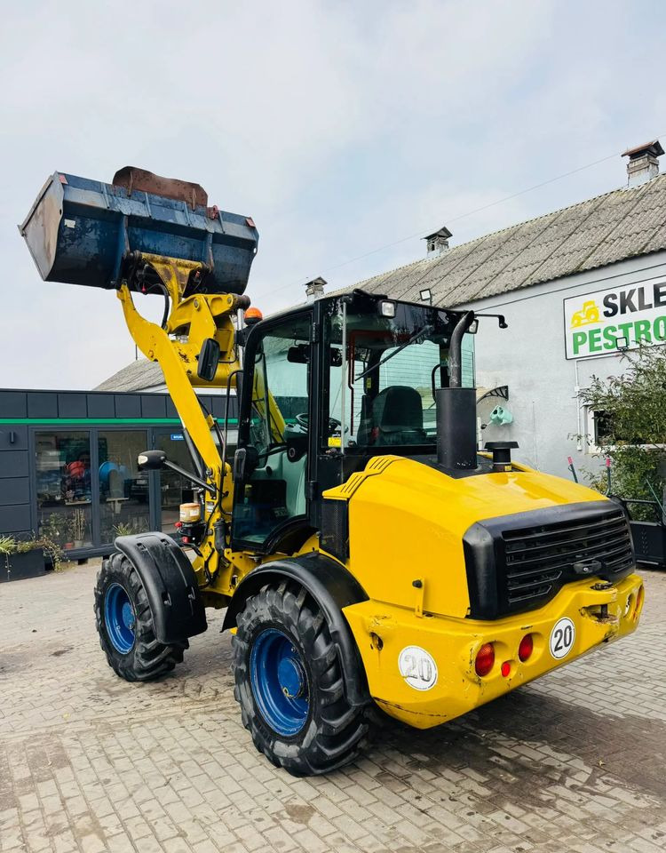 Caterpillar 908H - Kolový nakladač: obrázek 4 Caterpillar 908H - Kolový nakladač: obrázek 4