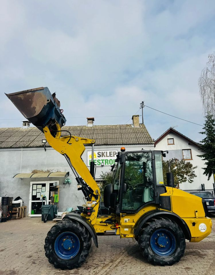 Caterpillar 908H - Kolový nakladač: obrázek 5 Caterpillar 908H - Kolový nakladač: obrázek 5