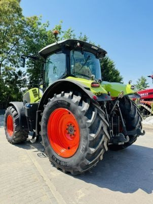 Claas AXION 830 CEBIS - Traktor: obrázek 4 Claas AXION 830 CEBIS - Traktor: obrázek 4