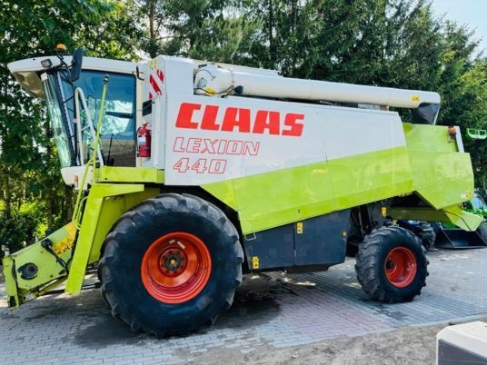 Claas LEXION 440 - Sklízecí mlátička: obrázek 2 Claas LEXION 440 - Sklízecí mlátička: obrázek 2