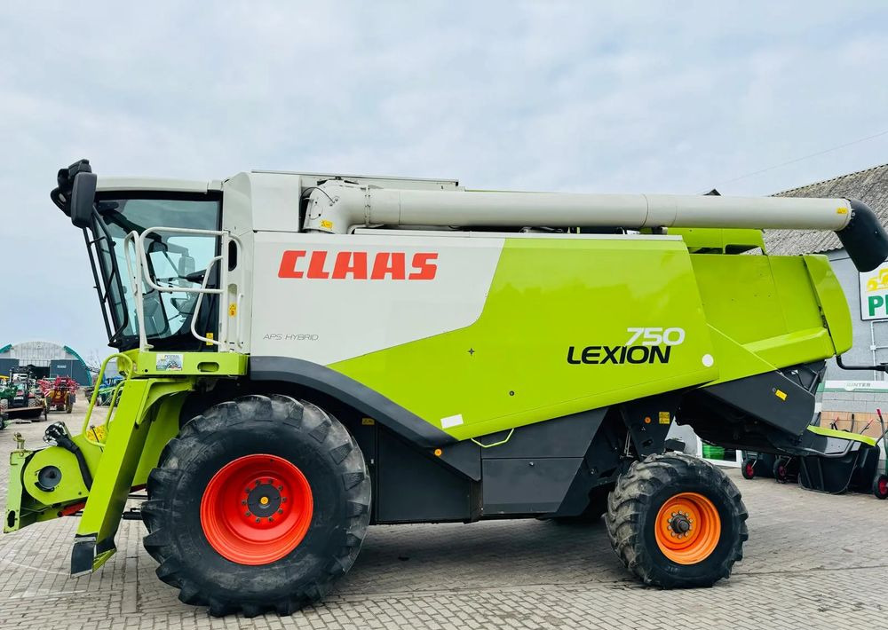 Claas LEXION 750 APS HYBRID - Sklízecí mlátička: obrázek 1 Claas LEXION 750 APS HYBRID - Sklízecí mlátička: obrázek 1