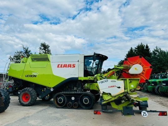 Claas LEXION 750 - Sklízecí mlátička: obrázek 1 Claas LEXION 750 - Sklízecí mlátička: obrázek 1