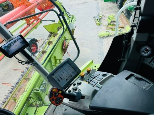 Claas LEXION 750 - Sklízecí mlátička: obrázek 4 Claas LEXION 750 - Sklízecí mlátička: obrázek 4