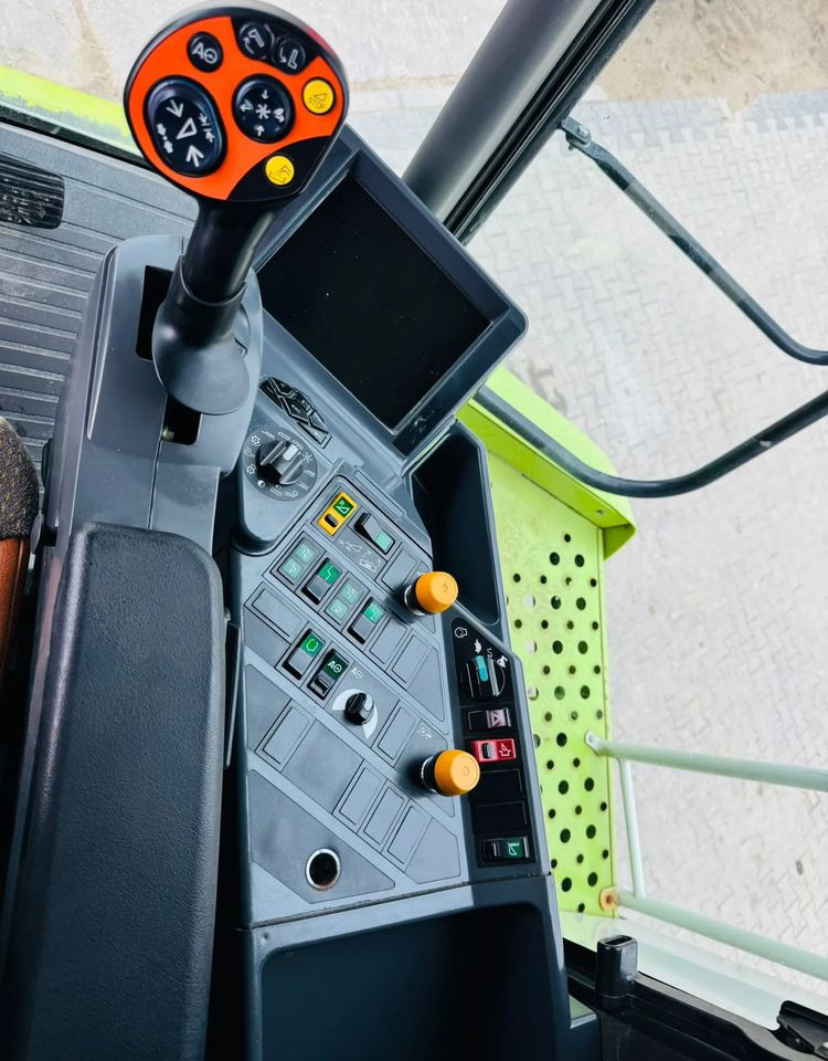 Claas Lexion 550 - Sklízecí mlátička: obrázek 2 Claas Lexion 550 - Sklízecí mlátička: obrázek 2