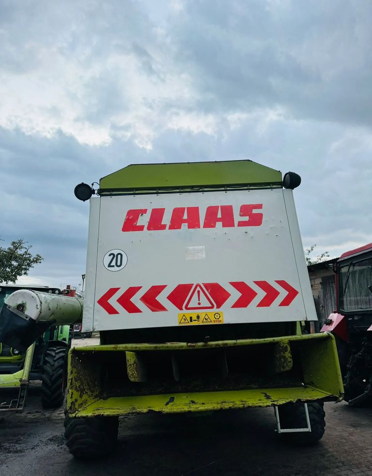 Claas MEGA 218 - Sklízecí mlátička: obrázek 4 Claas MEGA 218 - Sklízecí mlátička: obrázek 4