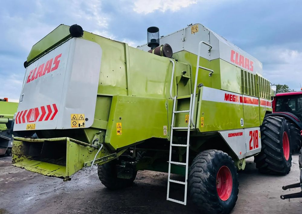 Claas MEGA 218 - Sklízecí mlátička: obrázek 2 Claas MEGA 218 - Sklízecí mlátička: obrázek 2