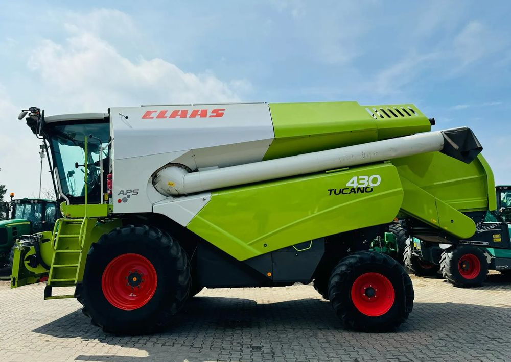 Claas Tucano 430 APS - Sklízecí mlátička: obrázek 4 Claas Tucano 430 APS - Sklízecí mlátička: obrázek 4