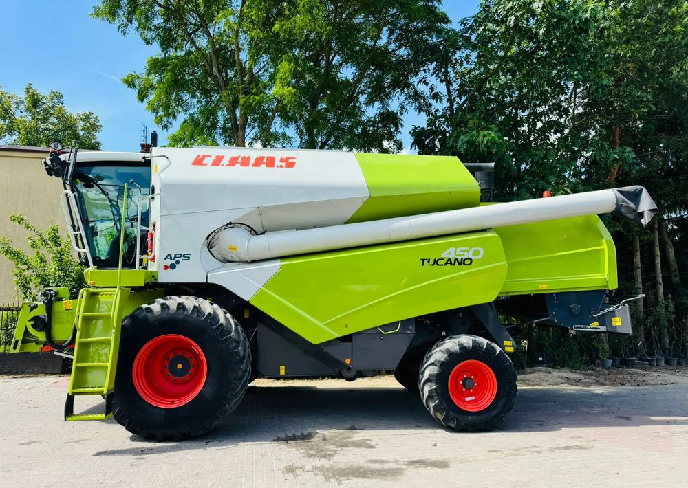 Claas Tucano 450 APS - Sklízecí mlátička: obrázek 1 Claas Tucano 450 APS - Sklízecí mlátička: obrázek 1
