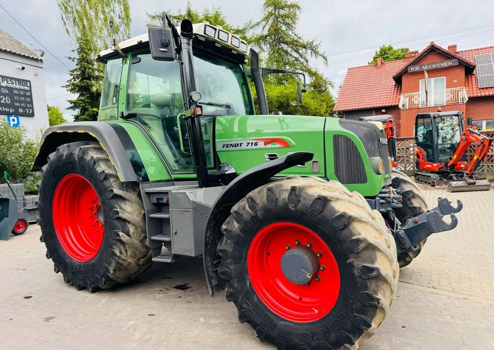 Fendt 716 Vario - Traktor: obrázek 4 Fendt 716 Vario - Traktor: obrázek 4