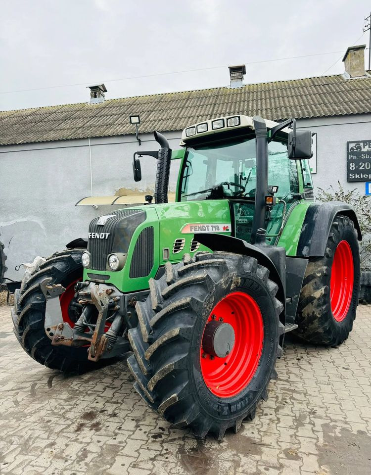 Fendt 718 Vario TMS - Traktor: obrázek 1 Fendt 718 Vario TMS - Traktor: obrázek 1