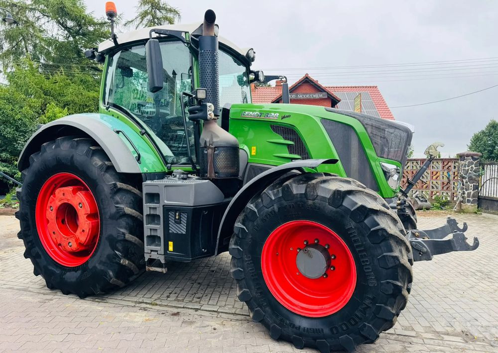 Fendt 828 Vario Profi Plus - Traktor: obrázek 3 Fendt 828 Vario Profi Plus - Traktor: obrázek 3