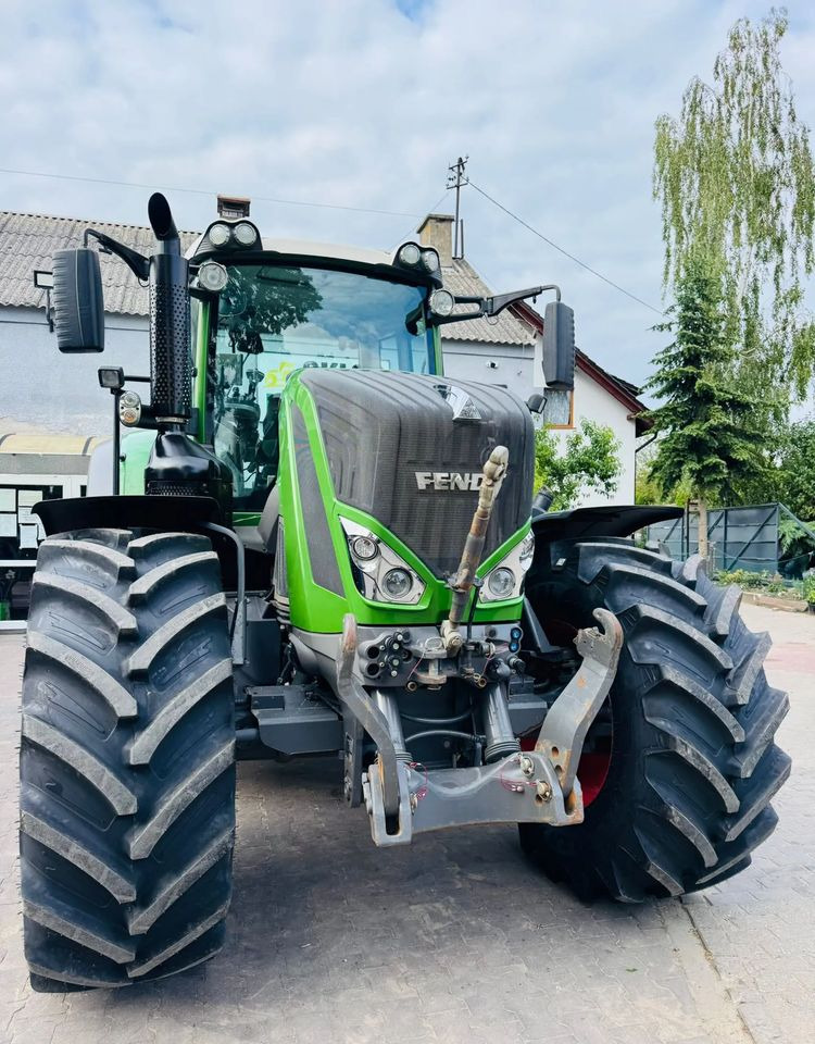 Fendt 828 Vario profi PLUS - Traktor: obrázek 4 Fendt 828 Vario profi PLUS - Traktor: obrázek 4