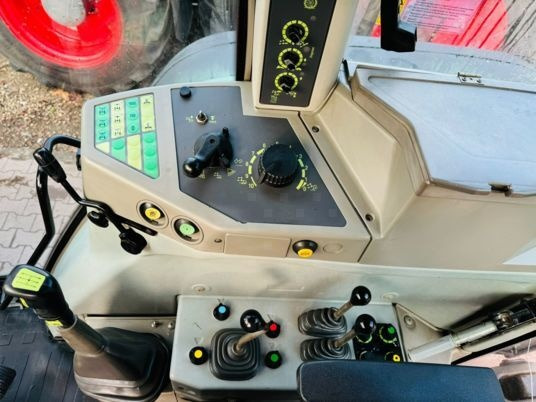 Fendt FAVORIT 818 - Traktor: obrázek 3 Fendt FAVORIT 818 - Traktor: obrázek 3